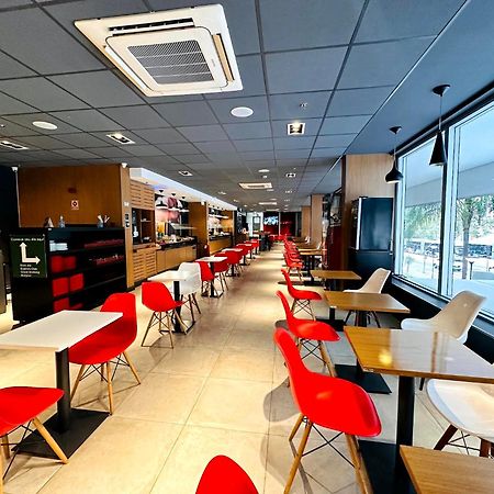 Отель Ibis Sao Paulo Ibirapuera Экстерьер фото