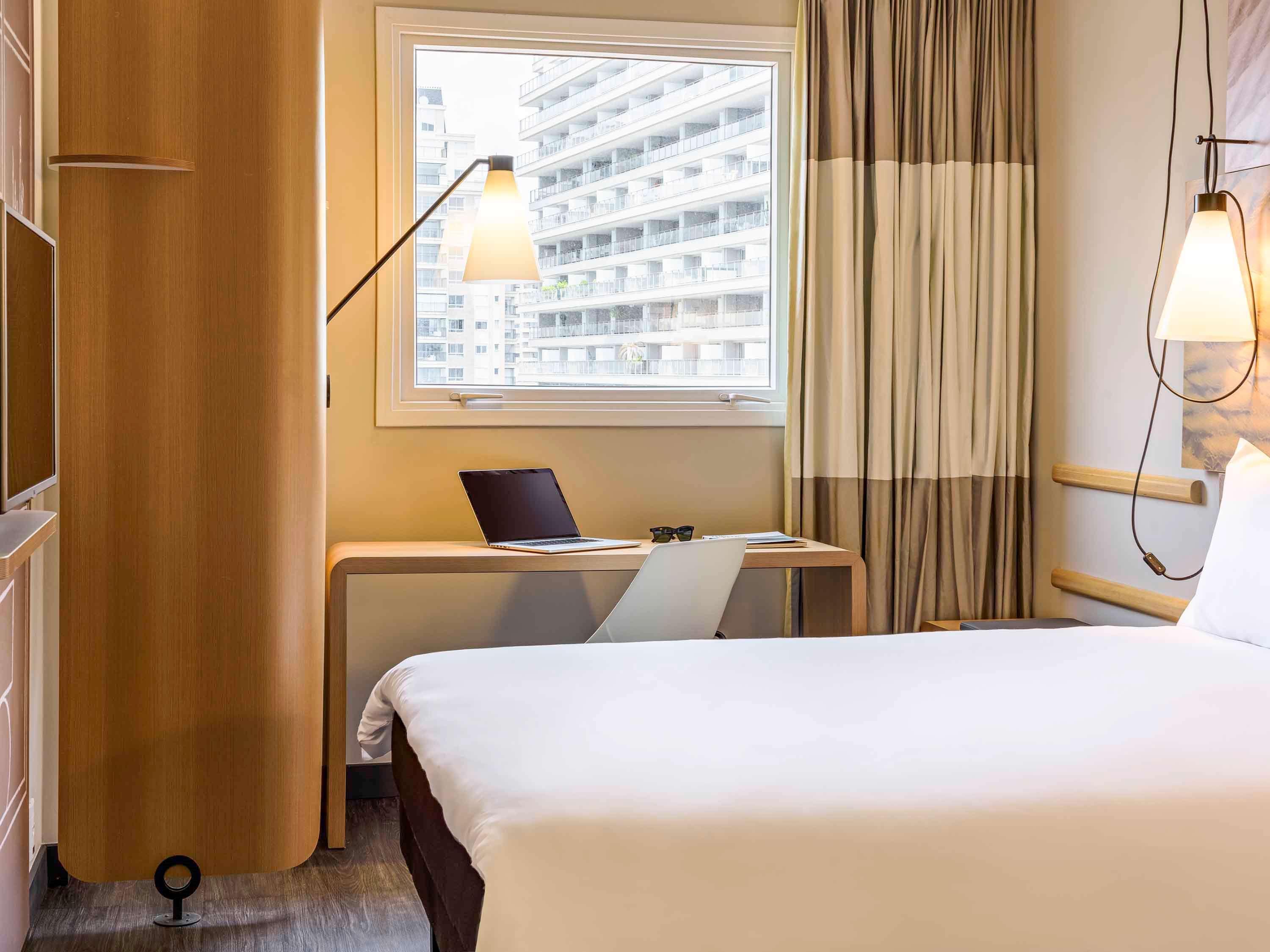Отель Ibis Sao Paulo Ibirapuera Экстерьер фото