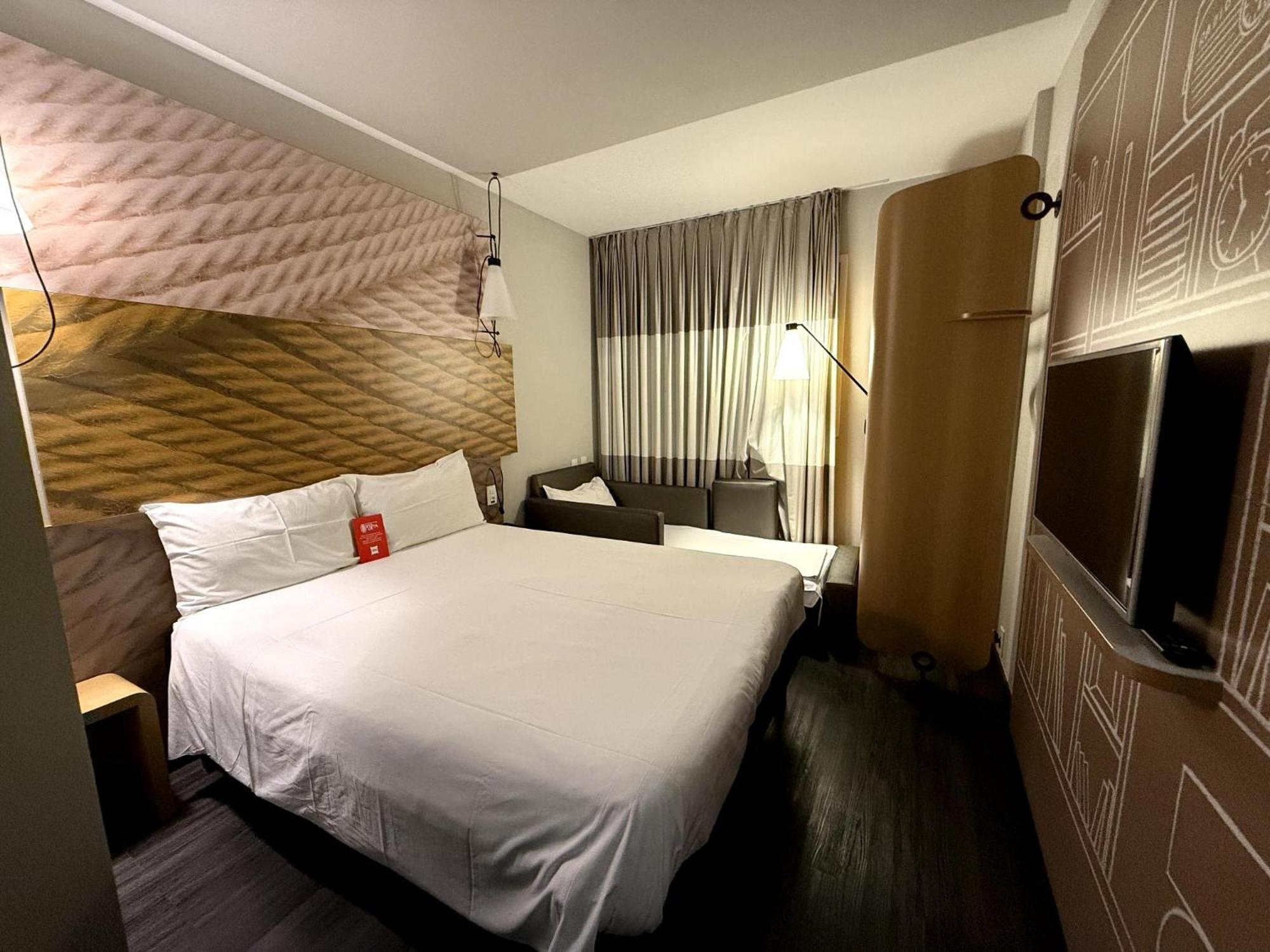 Отель Ibis Sao Paulo Ibirapuera Экстерьер фото
