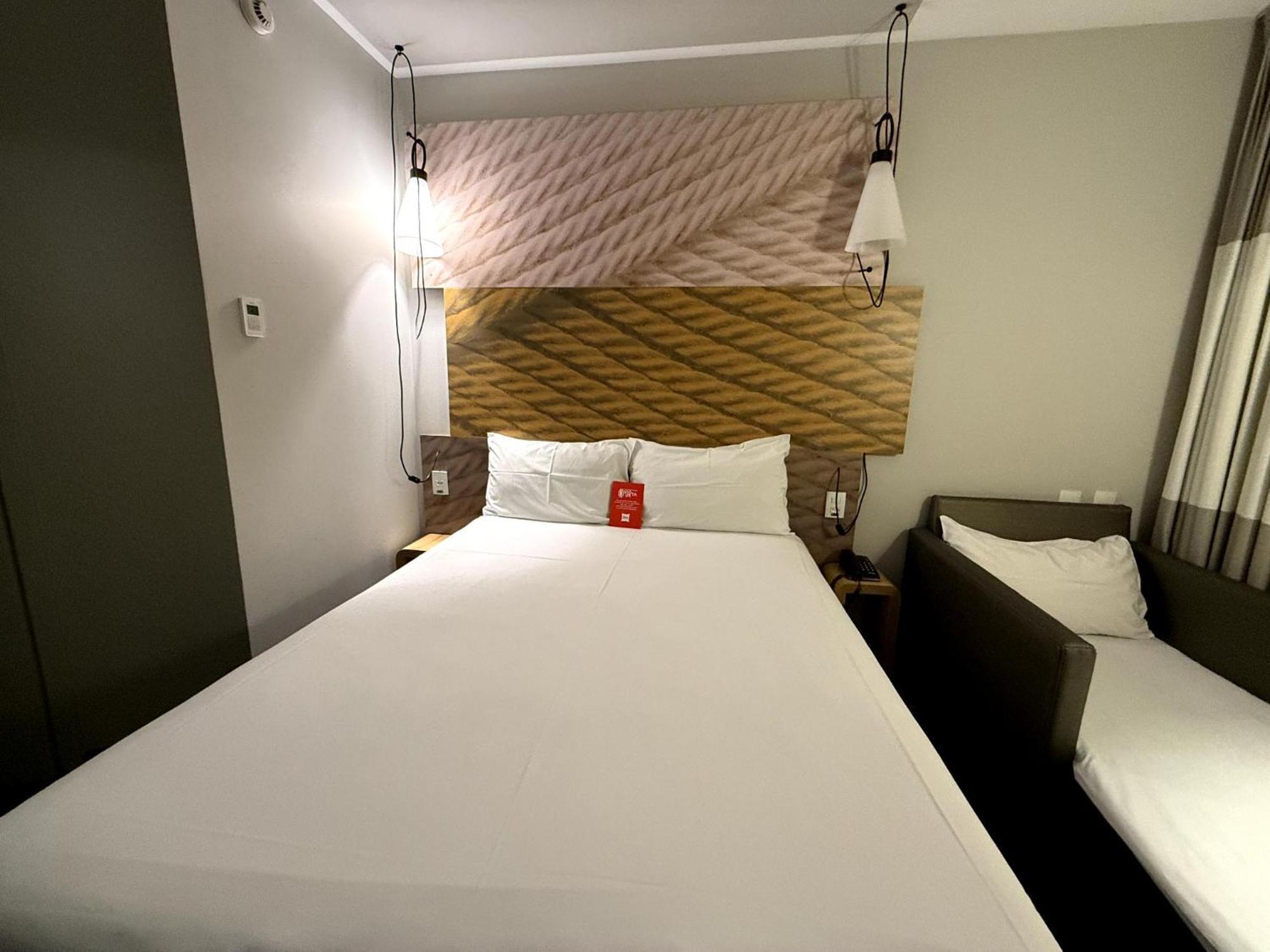 Отель Ibis Sao Paulo Ibirapuera Экстерьер фото