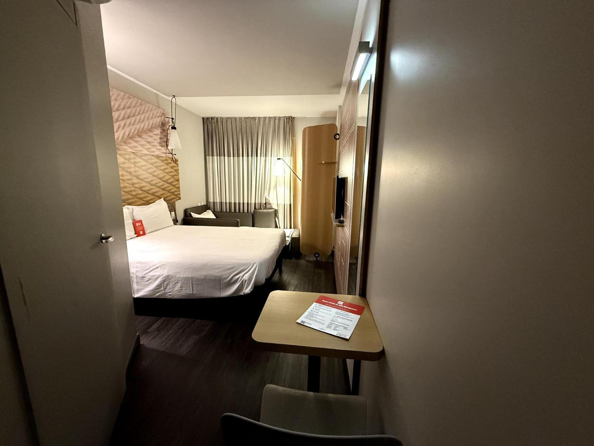 Отель Ibis Sao Paulo Ibirapuera Экстерьер фото