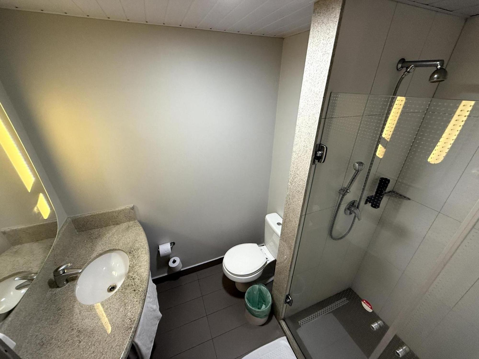 Отель Ibis Sao Paulo Ibirapuera Экстерьер фото