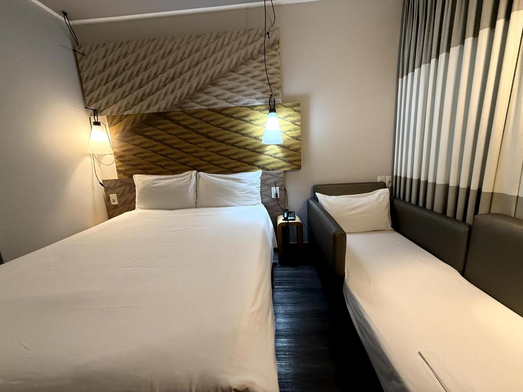 Отель Ibis Sao Paulo Ibirapuera Экстерьер фото