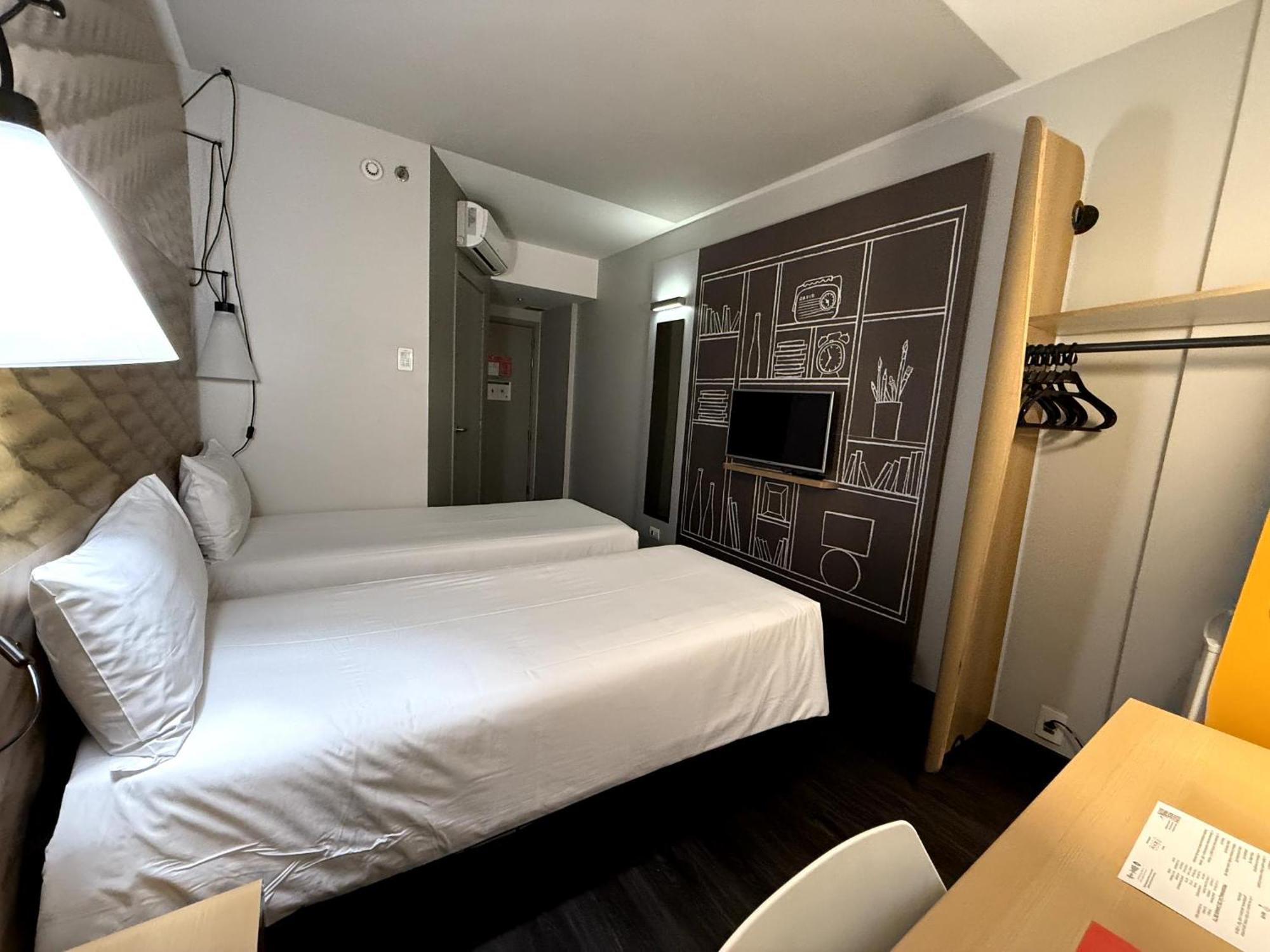 Отель Ibis Sao Paulo Ibirapuera Экстерьер фото